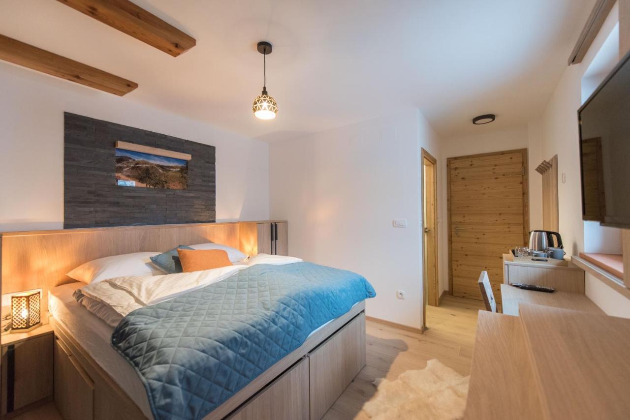 Guesthouse Lajnar Zgornja Sorica Εξωτερικό φωτογραφία